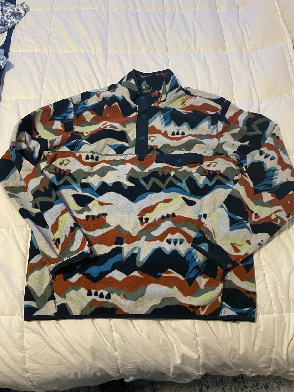 Eddie Bauer Men's Fleece Quarter Dome Pullover - Abstract & Colourful Mountains